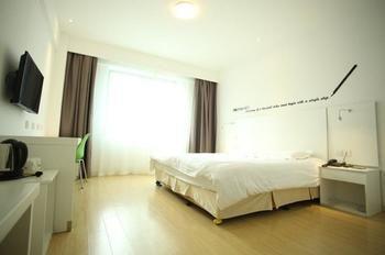 Motel 168 Shanghai Nanhui Huinan Subway Station Exterior photo